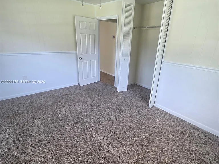 338 Hosbine St — Photo 7