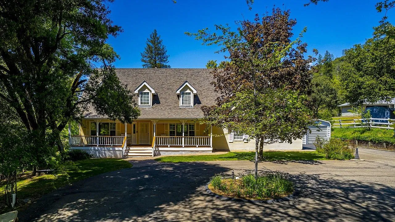 51757 Ponderosa Way photo 1