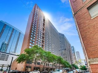 211 E Ohio St APT 2902, Chicago, IL 60611