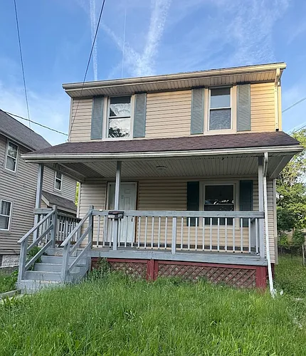 1055 Beardsley St Photo 1
