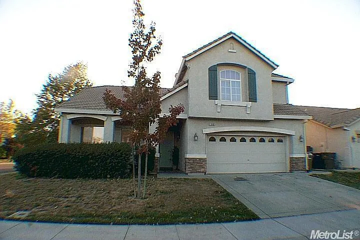 1668 Maring Way photo 1