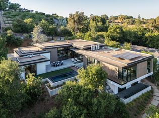 25251 La Rena Ln, Los Altos Hills, CA 94022