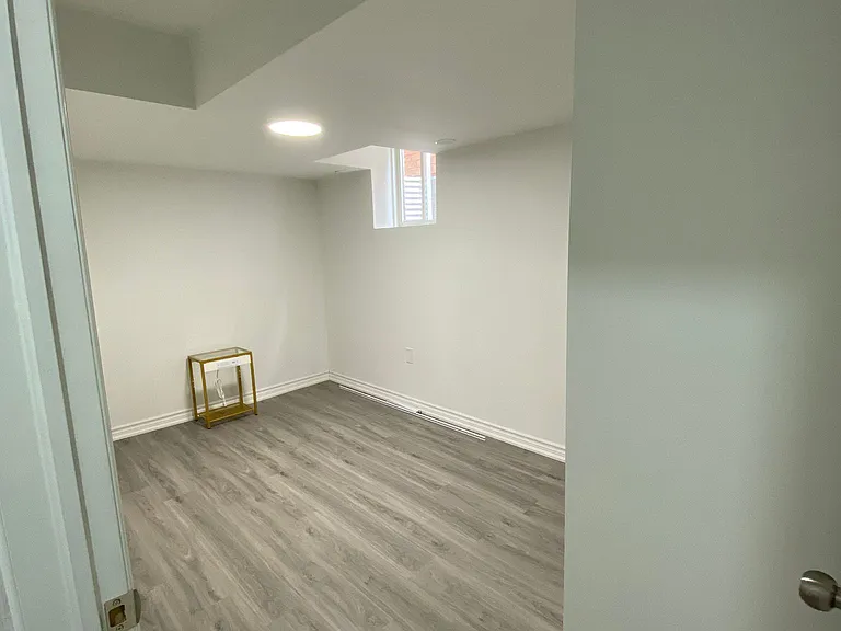 29 Marshmarigold Dr #BASEMENT — Photo 9