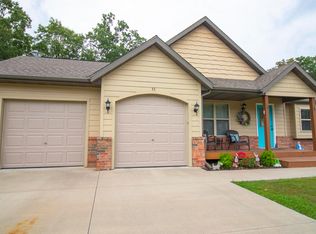 55 E Pine Ln, Reeds Spring, MO 65737