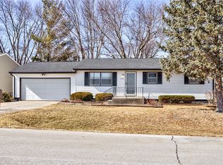 624 18th St, Nevada, IA 50201