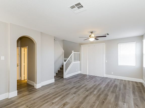 5th image of 749 Thorton Beach St