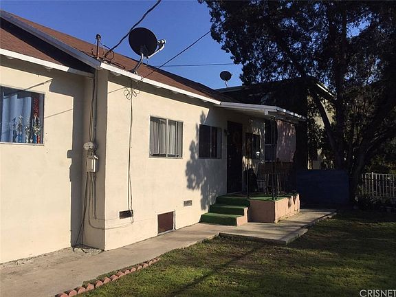2nd image of 371 Leslie Way