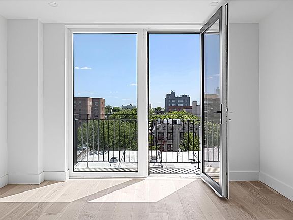4th image of 1173 Rogers Ave APT 5D