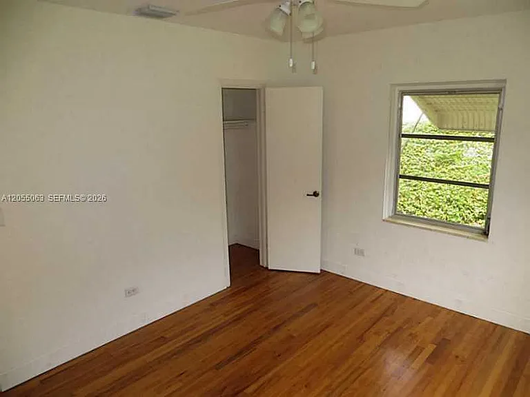 5851 SW 28th St — Photo 11