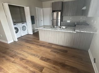 441 Talent Ave APT 18, Talent, OR 97540