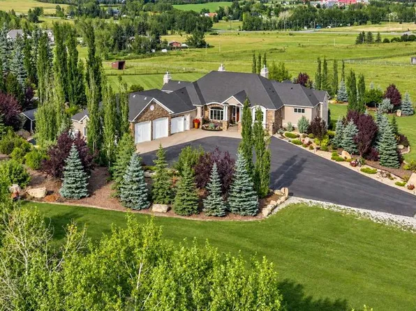 16198 SW 262nd Ave E, Foothills County, AB T1S 4G7
