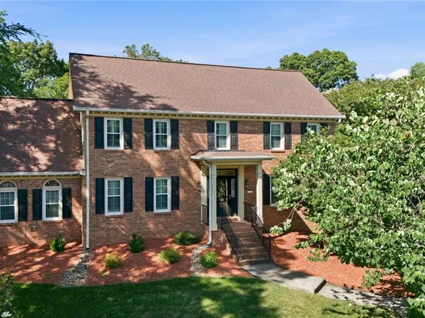 8001 Kilcash Ct, Clemmons, NC 27012