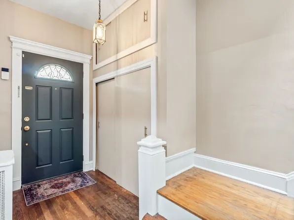 38 Gautier Avenue image 8 of 42