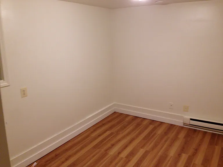 4 Davis St #4 — Photo 7