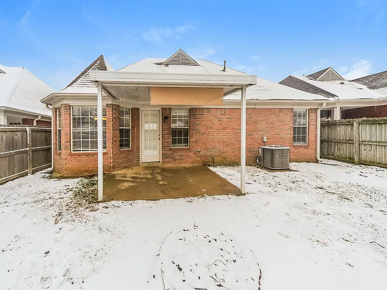 8243 Cross Point Dr — Photo 15