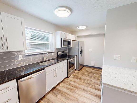 5th image of 3181 Dorris Ave #2