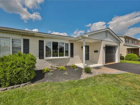 864 Oak St, Coplay, PA 18037