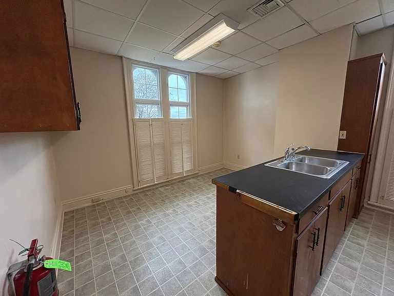 110 Langhorne Ln #3 — Photo 6
