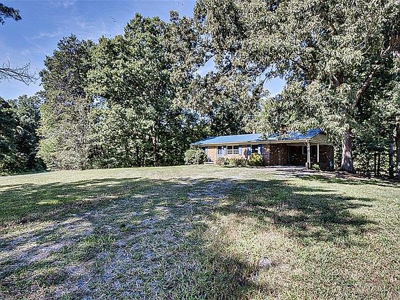 4th image of 1111 Nance Rd