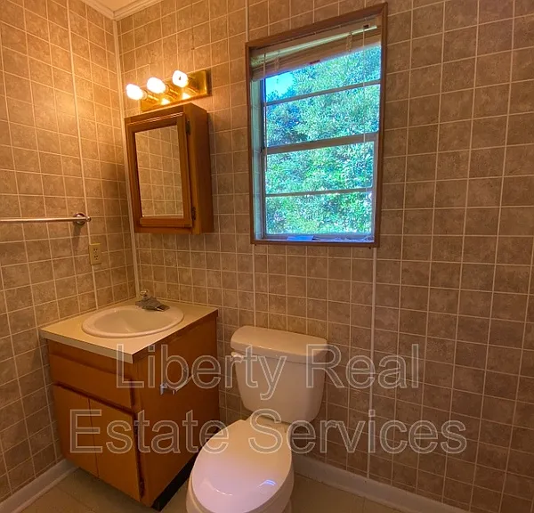 646 Fleming Rd — Photo 12