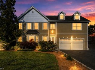 66 Boulevard, Pequannock Twp., NJ 07440