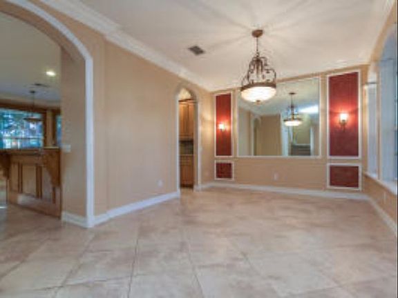 5th image of 10381 Willow Oaks Trl