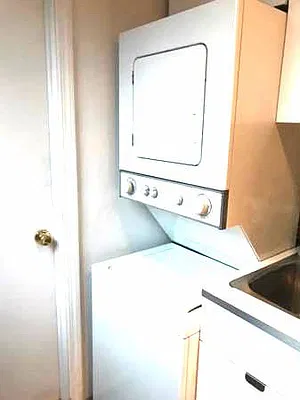 Rented by Meraki Realty LLC | media 13