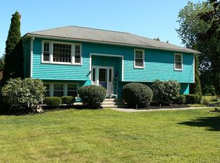 73 Scobie Pond Rd, Derry, NH 03038