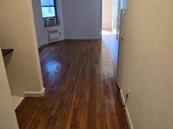 320 East 85th Street image 1 of 14