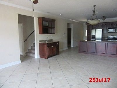 3rd image of 451 Lakeland Dr #6