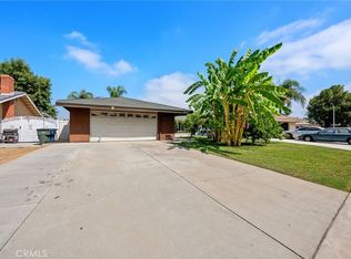 6951 New York Dr, Riverside, CA 92506