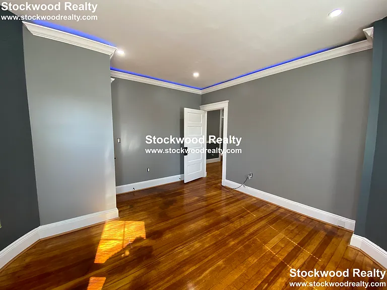 25 Hinckley St #3 — Photo 13