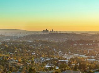 1265 Chateau Rd, Pasadena, CA 91105