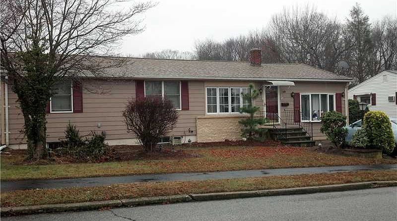 1st image of 216 Woodland Ave