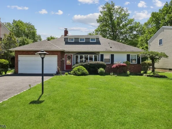 207 Stoughton Ave, Cranford Twp., NJ 07016