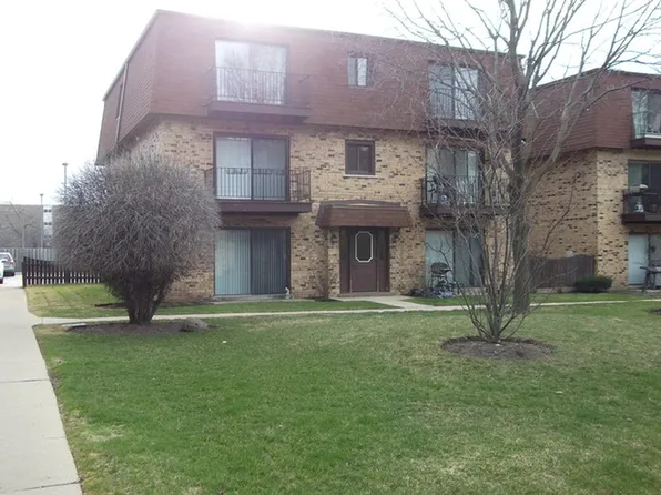 9717 Bianco Ter, Des Plaines, IL