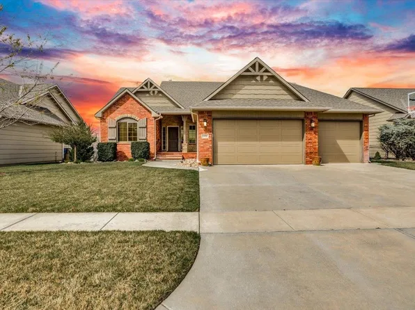 2425 N Sawgrass Ct, Derby, KS 67037