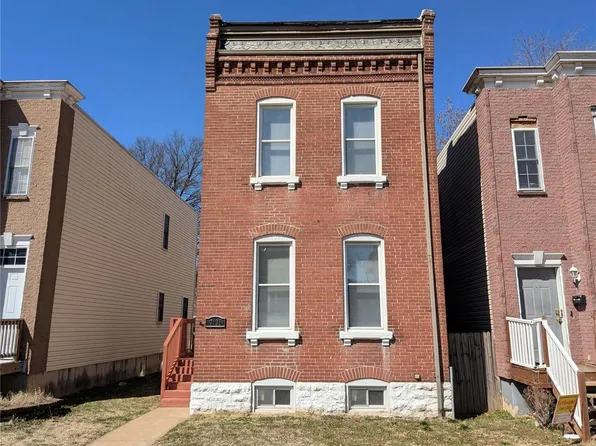 7135 Virginia Ave, Saint Louis, MO 63111