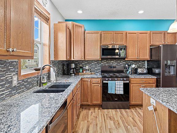 4th image of 1802 Colonial Ln Unit 1