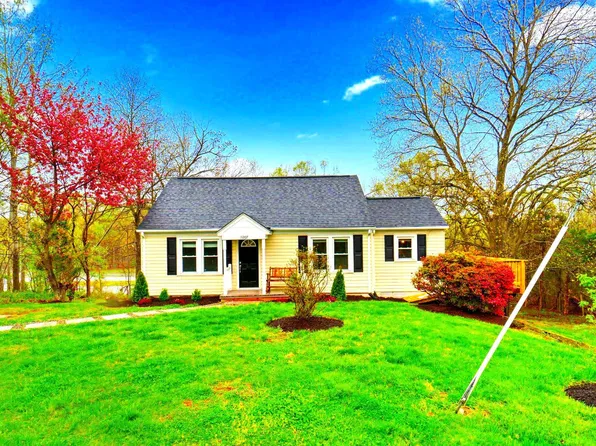 11207 Coles Dr, Manassas, VA 20112