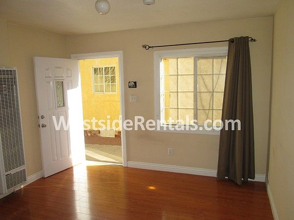 2nd image of 1033 S Normandie Ave #14