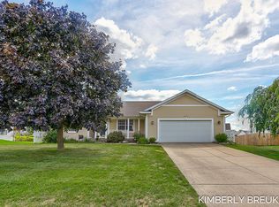 3646 Lenters Dr, Hudsonville, MI 49426