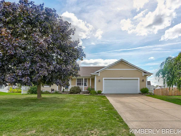 3646 Lenters Dr, Hudsonville, MI 49426