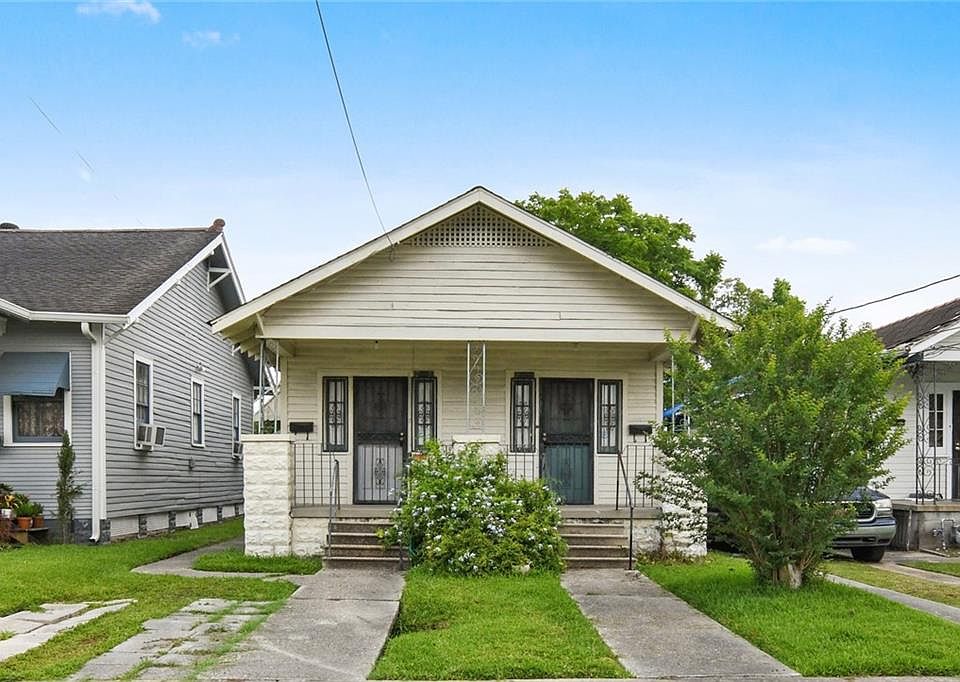 1st image of 2705 Jasmine St