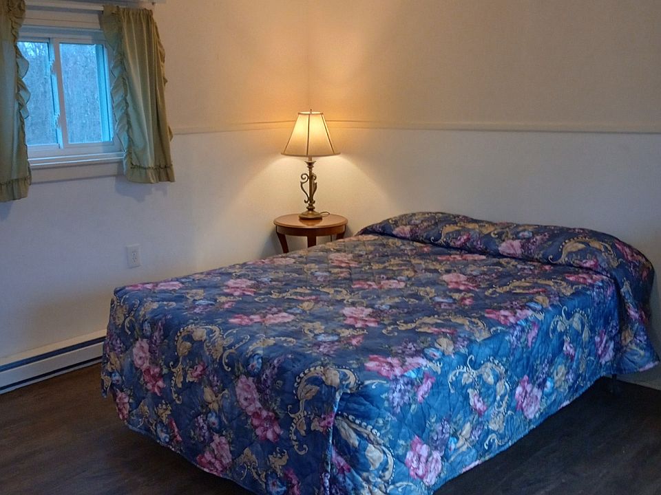 2nd image of 217 E Main St #11