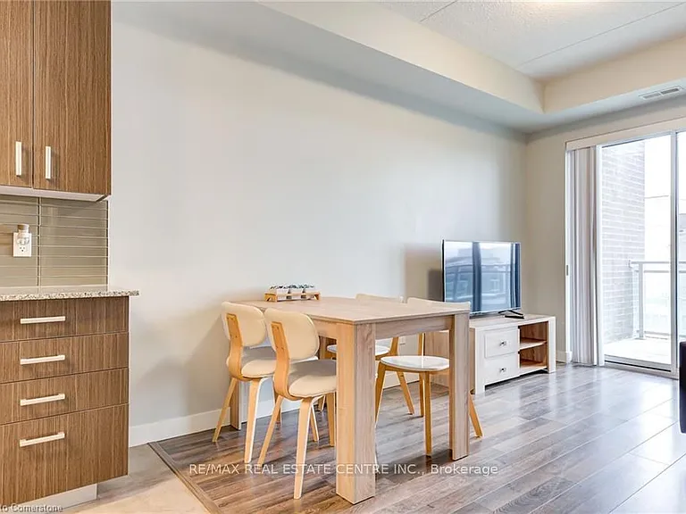 62 Balsam St #B506 — Photo 21