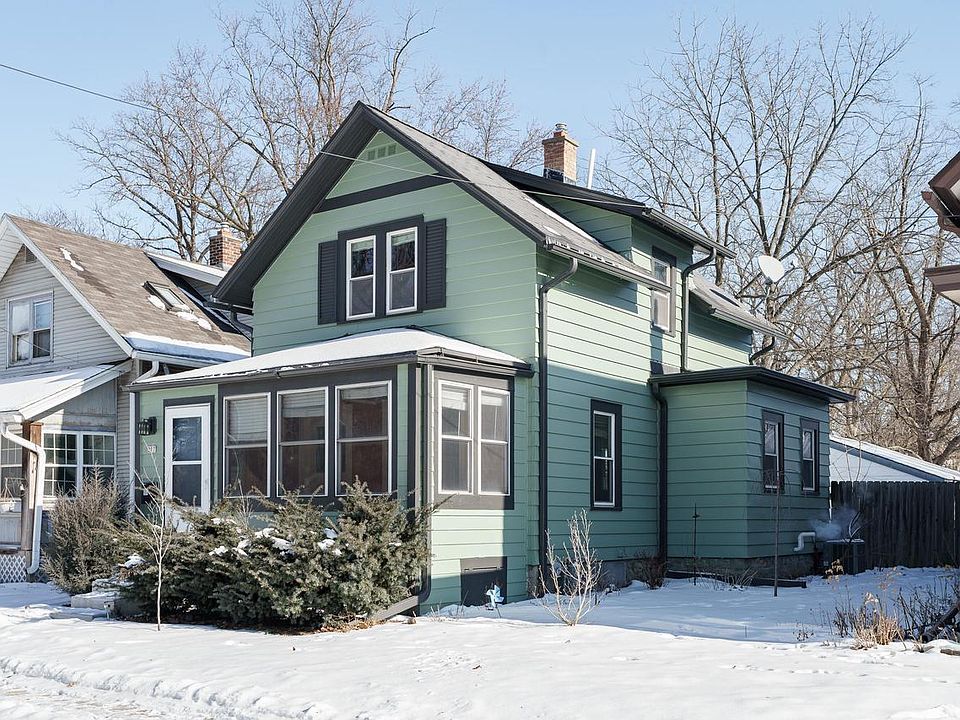 1st image of 207 North Prairie AVENUE