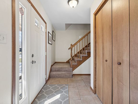 5th image of 406 Whipple Ln