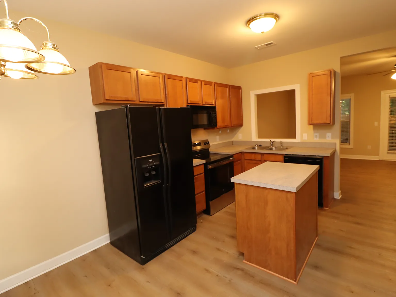 Charming Raleigh Townhome Available — Photo 4