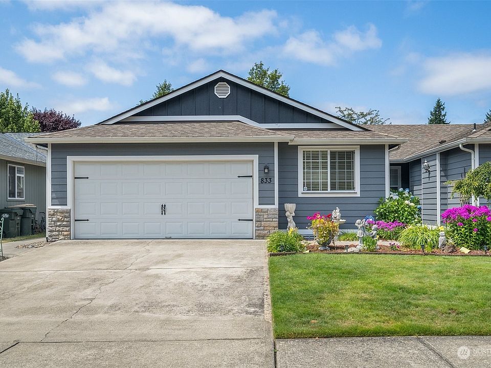 1st image of 833 Avalon Court SE